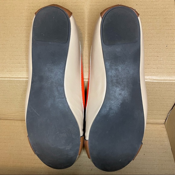 Banana Republic | Hardware Ballet Flat - Picture 3 of 14